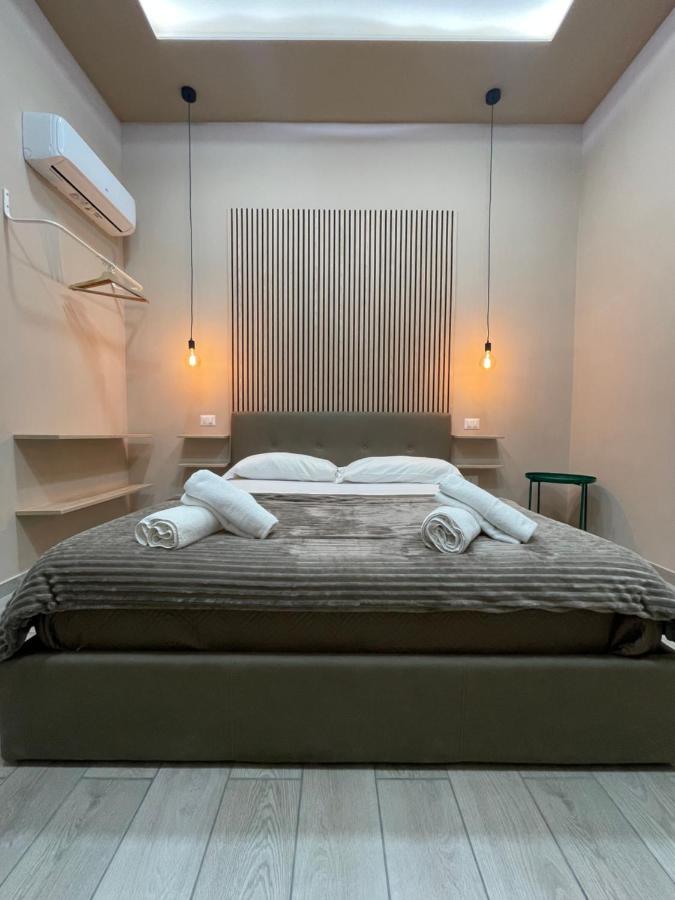 Valentine'S House Bed & Breakfast Наполи Екстериор снимка