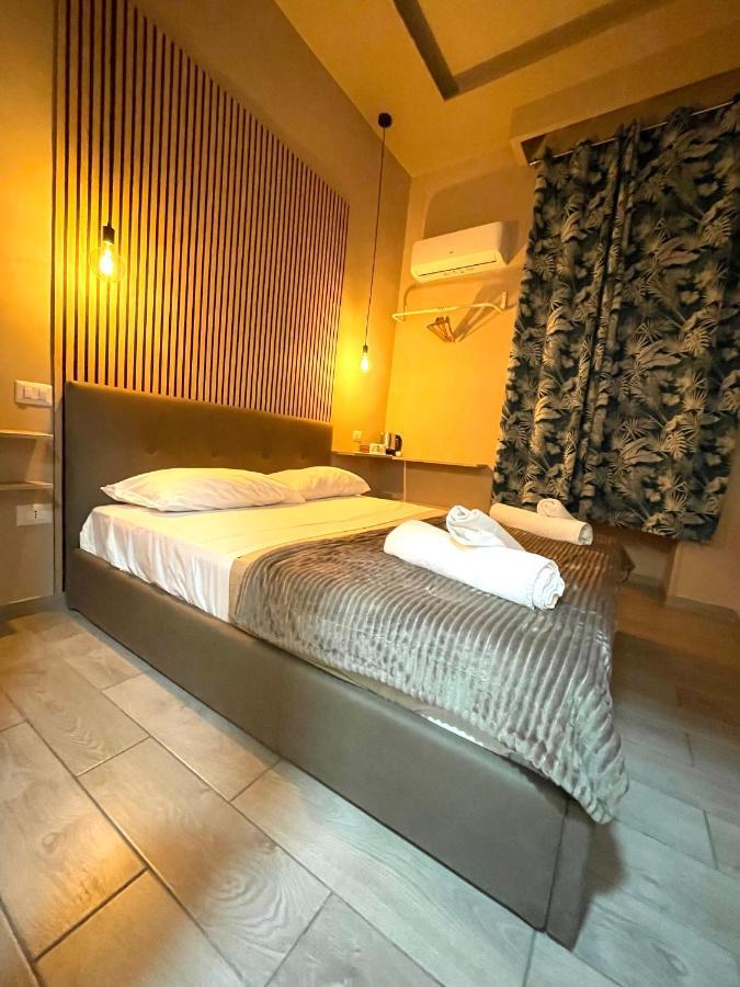 Valentine'S House Bed & Breakfast Наполи Екстериор снимка