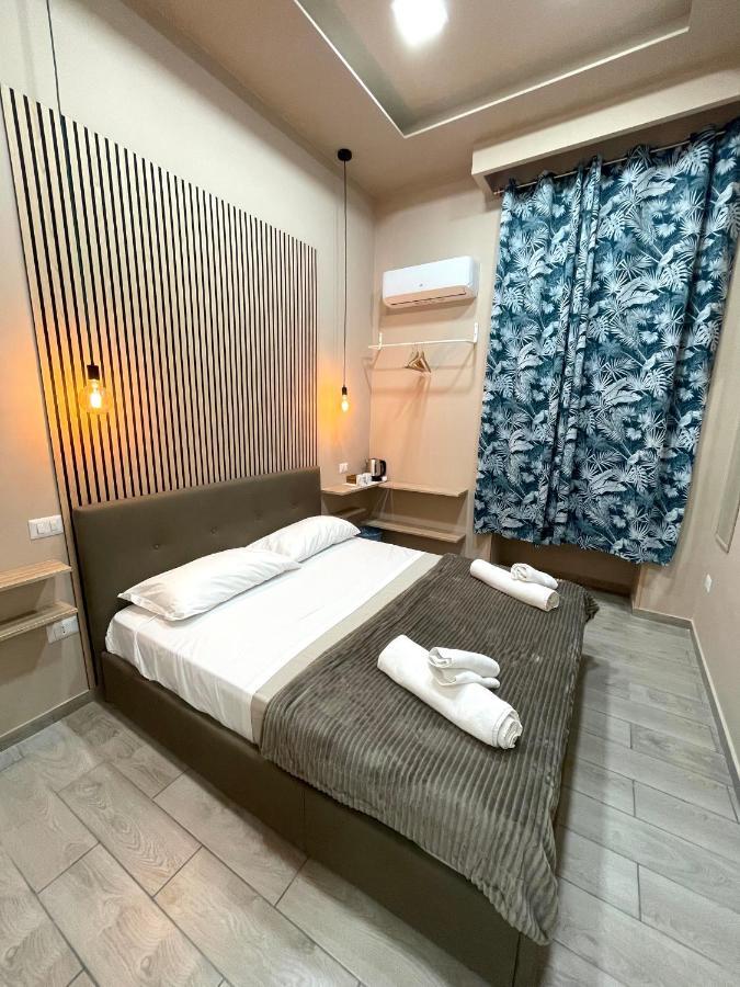 Valentine'S House Bed & Breakfast Наполи Екстериор снимка